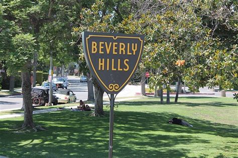 Beverly Hills sign... | Beverly hills sign, Beverly hills, Beverly