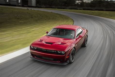 Dodge Challenger SRT Hellcat Widebody: Muscle For Days