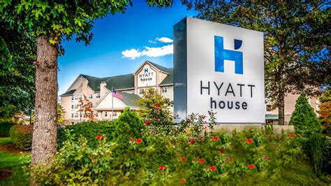 Extended Stay Hotel in Herndon, VA | Hyatt House Herndon / Reston