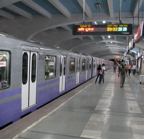 File:Kolkata Metro.jpg - Wikimedia Commons