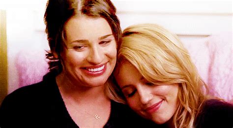 Image - Faberry-RachelBerry&QuinnFabray.gif - Glee Wiki