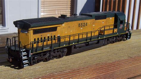 CNW C40-8 8524 (HO SCALE MODEL) | Rear view look at the Bach… | Flickr