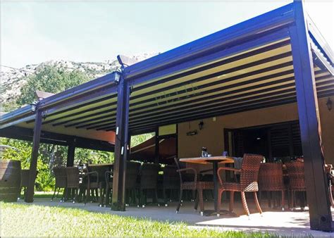 Outdoor Motorized Modern Waterproof Louvered Pergola Roof System ...