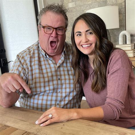 Who is Eric Stonestreet's girlfriend Lindsay Schweitzer? | The US Sun