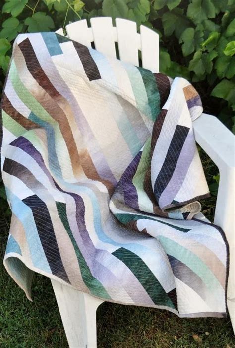 Diagonal Quilt project on Craftsy.com | Diagonal quilt, Quilt inspiration, Quilting projects