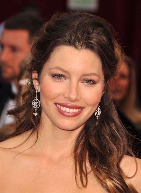 Jessica Biel Hollywood Actress - SheClick.com