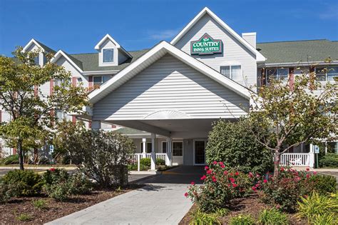 Discount Coupon for Country Inn & Suites By Carlson Gurnee in Gurnee, Illinois - Save Money!