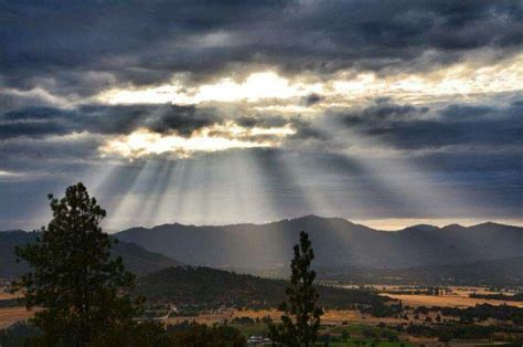 Sunset 9/14/15 Eagle Point, Oregon. Photo by Paul Young. | Sunset, Oregon, Natural landmarks