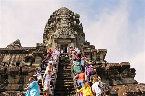 Best Historical and Religion Tour in Cambodia from Nepal