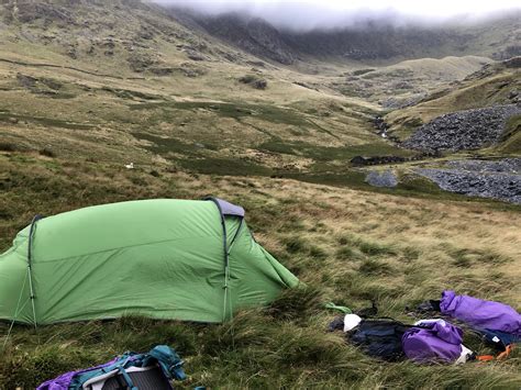 Wild camping at the foot of Mt. Snowdon, North Wales : r/hiking