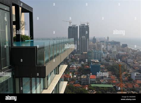 the skyline of colombo Stock Photo - Alamy