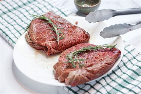 Sous Vide Steak Marinade Ideas (Add BIG Flavor!) - Sip Bite Go