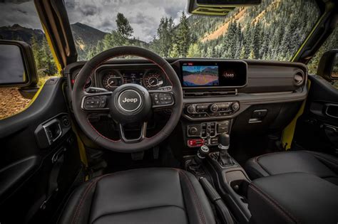 View Interior Photos of the 2024 Jeep Gladiator