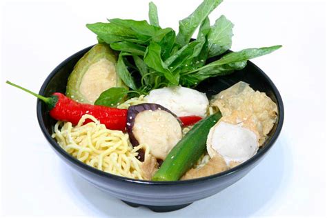 Spinach Yong Tau Foo Soup (01-29) Delivery Service in Singapore | WhyQ