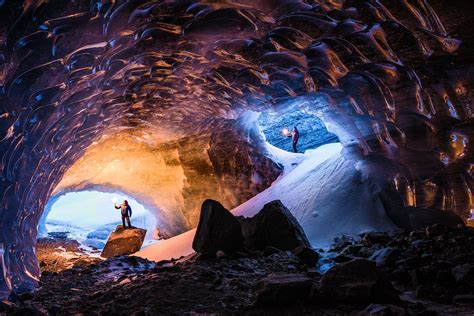 Ice cave in Switzerland : pics