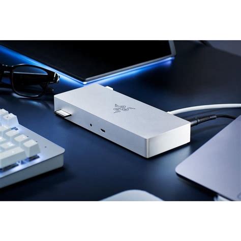 Trade In Razer Thunderbolt 4 Dock | GameStop