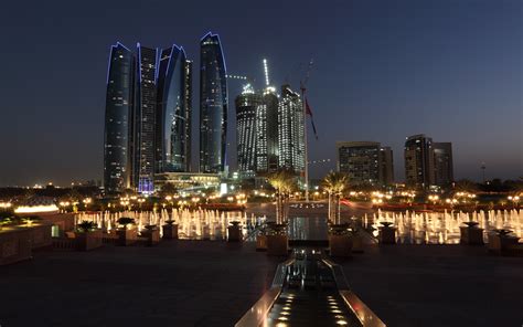 Abu-Dhabi-skyline-at-night-united-arab-emirates - Lux Exposé