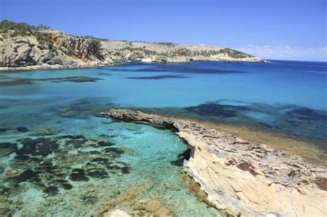 SeaBookings - Discover the best beaches in Ibiza