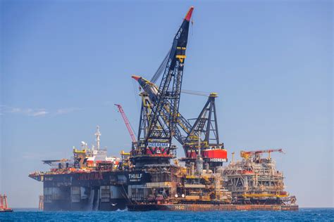 Offshore Decommissioning | Heerema