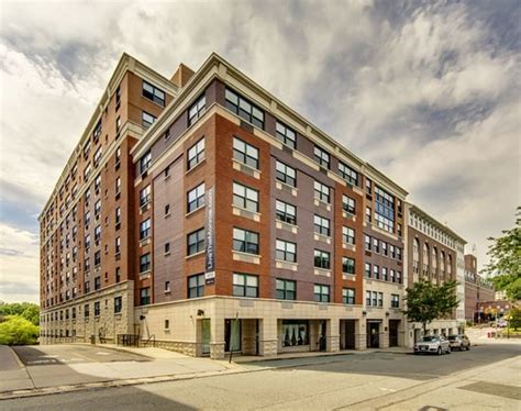 GLOBAL LUXURY SUITES AT MONROE - Condominium Reviews (Morristown, NJ)