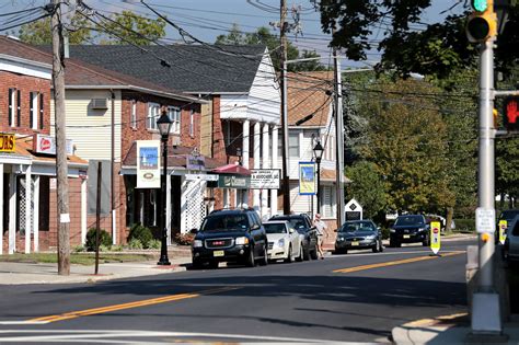 Living in Pequannock, N.J. - The New York Times