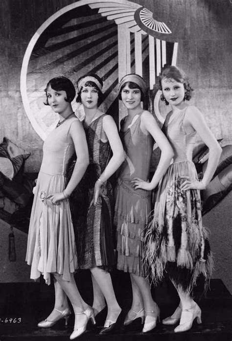 Style in the Jazz Age: 20 Vintage Photos Show Beautiful Women's Fashions in the Roaring Twenties ...