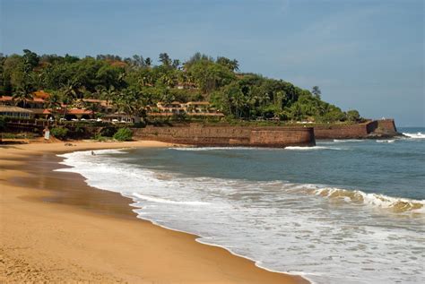 Sinquerim Beach | WhatsHot Goa