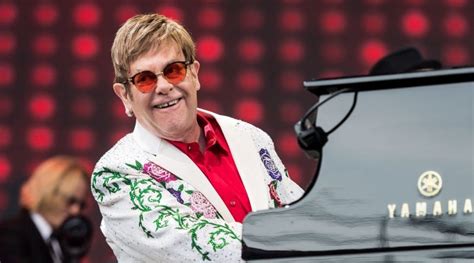 Elton John stars in a new Christmas commercial, and you'll probably ...