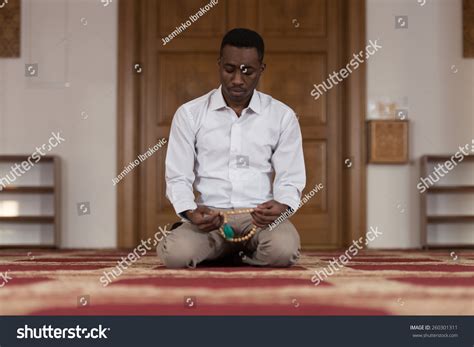 Black African Muslim Man Praying Mosque Stock Photo 260301311 | Shutterstock