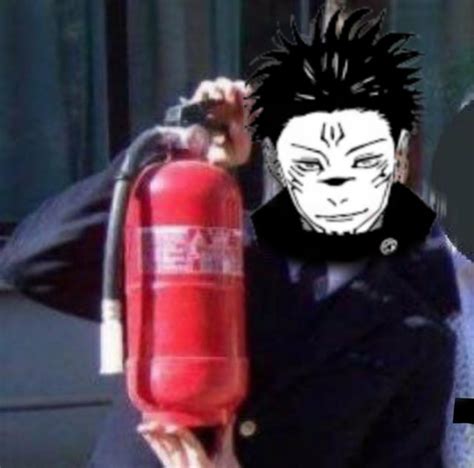 Sukuna with his fire extinguisher : r/Jujutsufolk