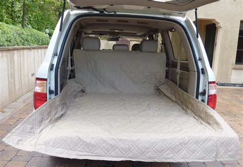 Deluxe Quilted & Padded Cargo Liner for Cars, Vans, Pick Up Trucks ...