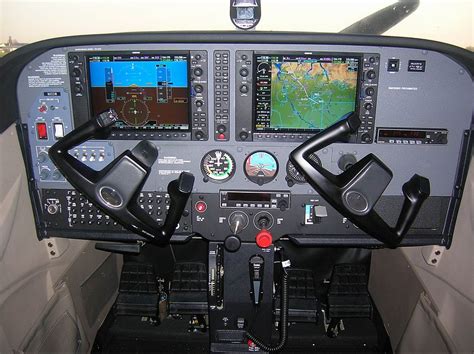Cessna 172 cockpit side view interior - kaslkidz