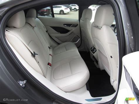 Ebony/Light Oyster Interior 2019 Jaguar I-PACE First Edition AWD Photo ...