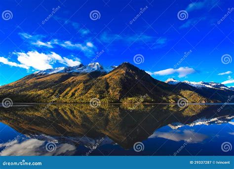 RANWU lake stock image. Image of lake, tibet, sunrise - 29337287