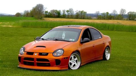 8 Things We Love About The Dodge Neon SRT-4 (2 Reasons Why We'd Never Buy One)