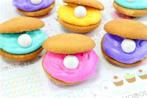 Clam Shell Cookies - Easy No-Bake Mermaid Party Idea