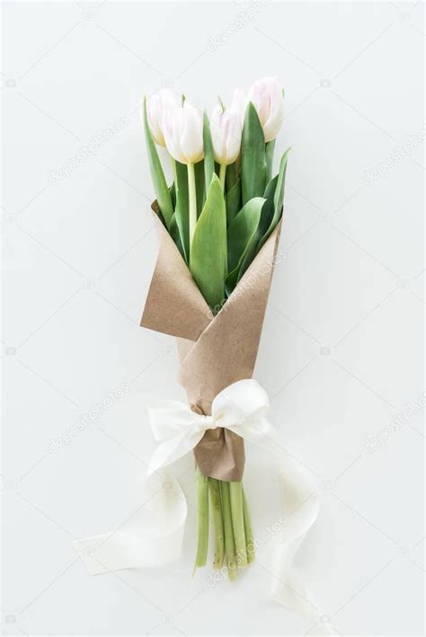 Light pink tulips bouquet — Stock Photo © IgorTishenko #150535676