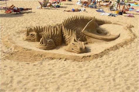 Beautiful Sand Sculptures (33 pics)