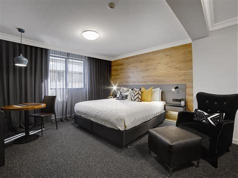 Townhouse Hotel, Wagga Wagga - Booking Deals, Photos & Reviews