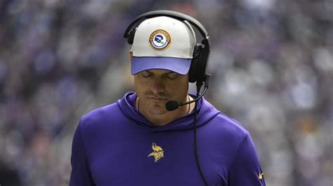 Vikings Coach Sends Josh Dobbs Strong Message on QB Change