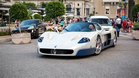 Maserati MC12 Making some LOUD Accelerations in Monaco ! - YouTube