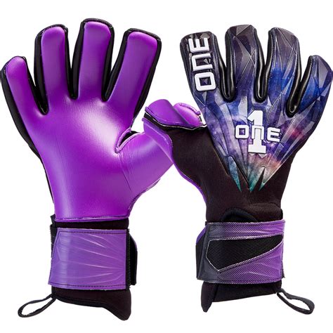 One Glove Goalkeeper Gloves | Keeperstop