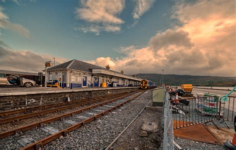 Kyle of Lochalsh train station, Scotland. - a photo on Flickriver