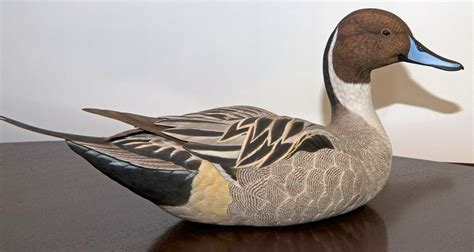 Pintail duck decoy carving (2) by Jean Brunette | Duck decoys, Carving, Decoy carving