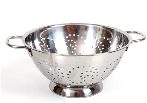 What is a Colander? (with pictures)