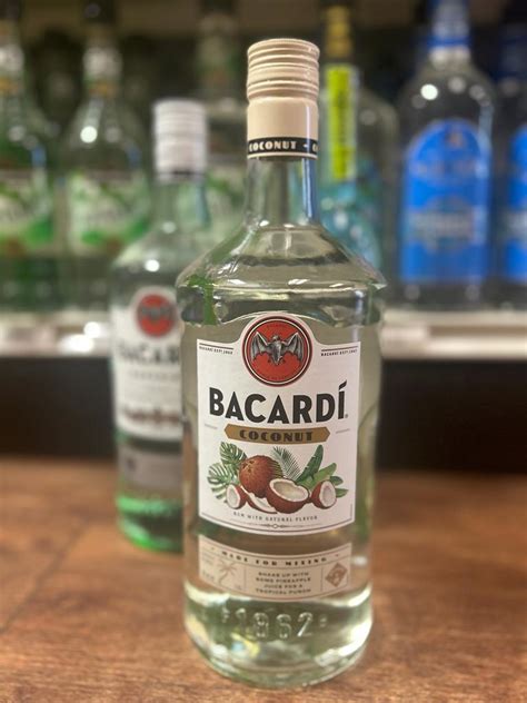 Bacardí Coconut Rum - 3 Thirsty Goats