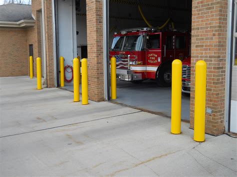 1/4" Heavy-Duty Bollard Covers Available In Any Color - J&P Site Experts