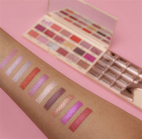 I Heart Revolution Marble Rose Gold Chocolate Eyeshadow Palette | Revolution Beauty Official Site