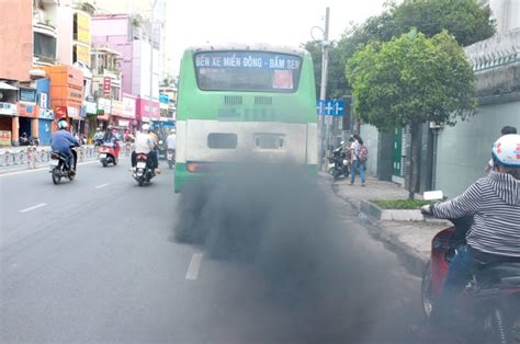 Khói, bụi xe gây nhiều bệnh tật | Tạp chí Giao thông vận tải