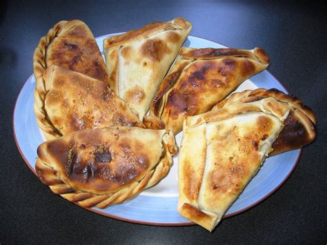 Eating Chilean: Chilean Empanadas